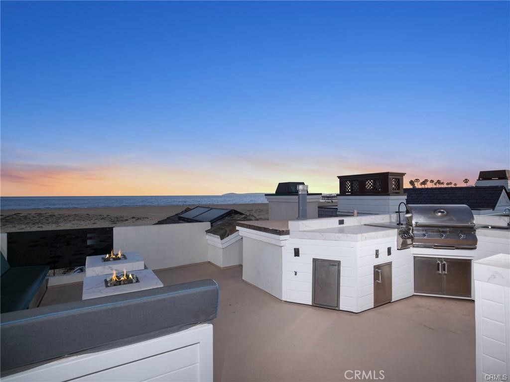 1119 E Balboa Boulevard A, Newport Beach CA 92661 - photo 22