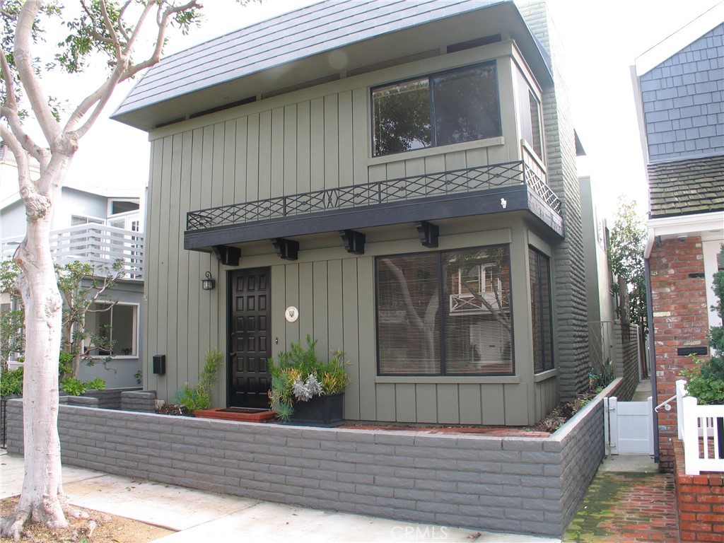 112 Pearl Avenue, Newport Beach CA 92662 - photo 1