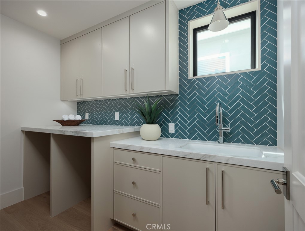 1123 E Balboa, Newport Beach CA 92661 - photo 32