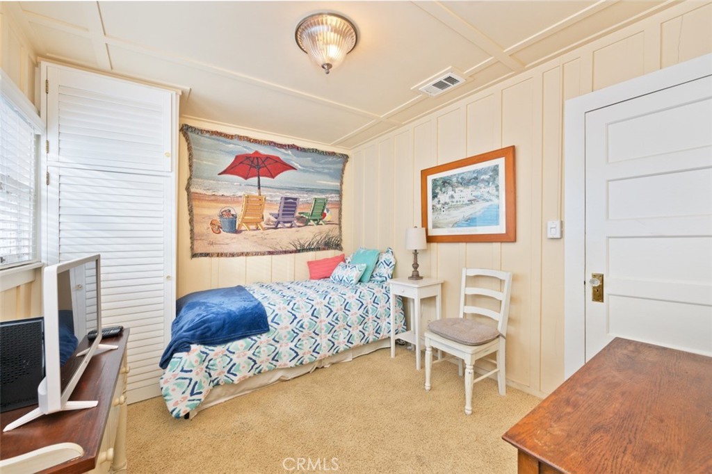 Guest Bedroom #3 - 1128 E Balboa, Newport Beach CA 92661 - photo 24