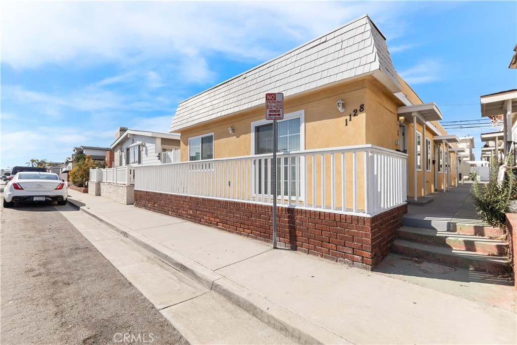 1128 W Balboa Blvd, Newport Beach CA 92661 - photo 5