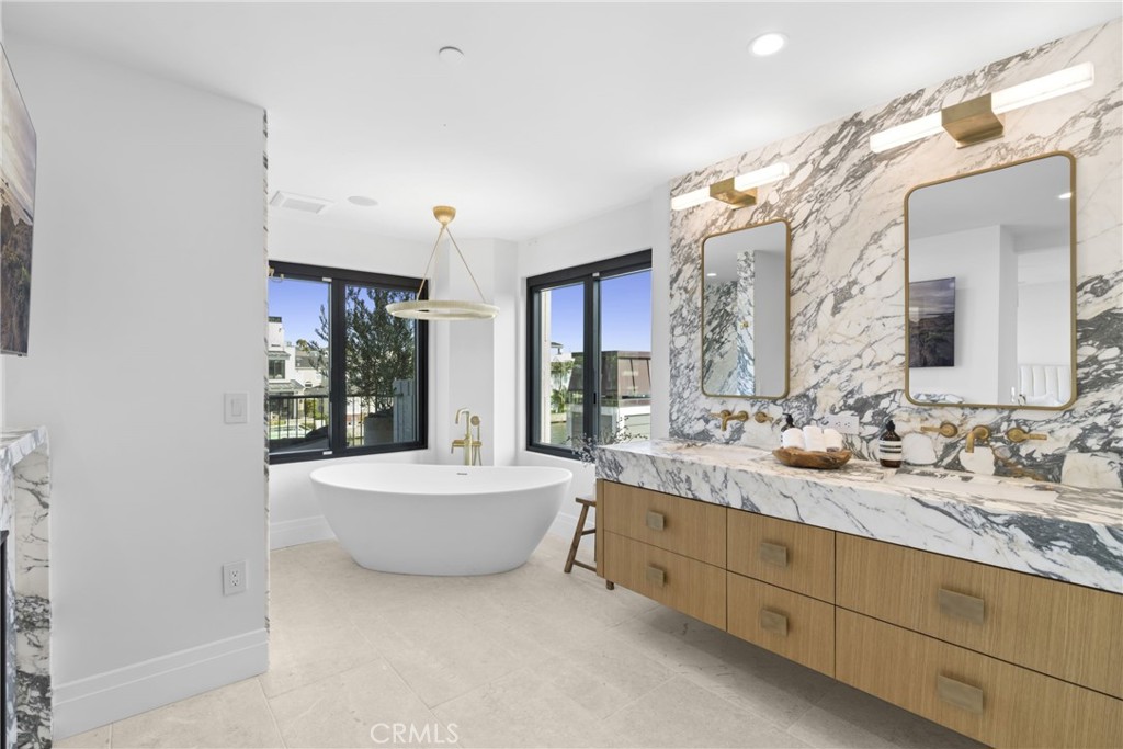 113 Grand Canal, Newport Beach CA 92662 - photo 21