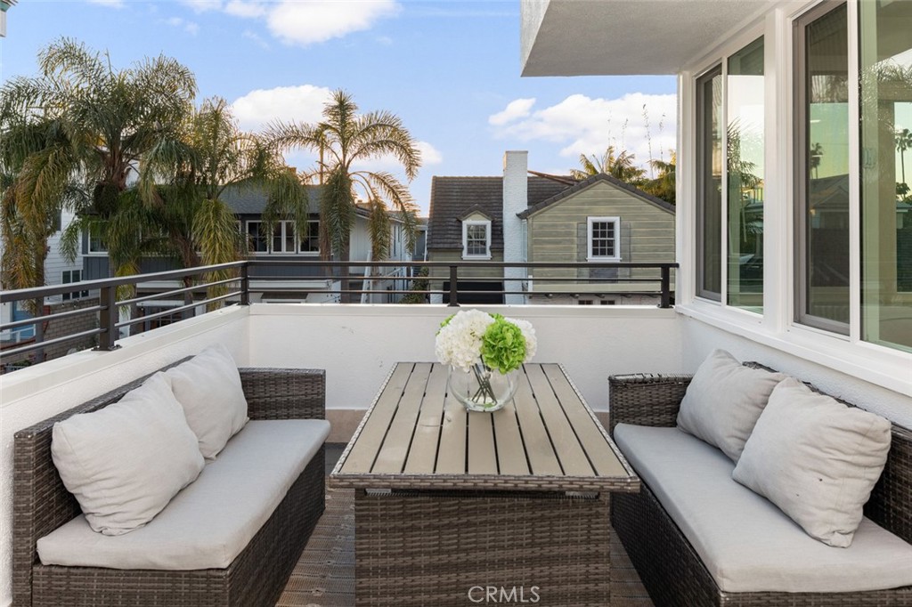 114 1/2 Onyx, Newport Beach CA 92662 - photo 8