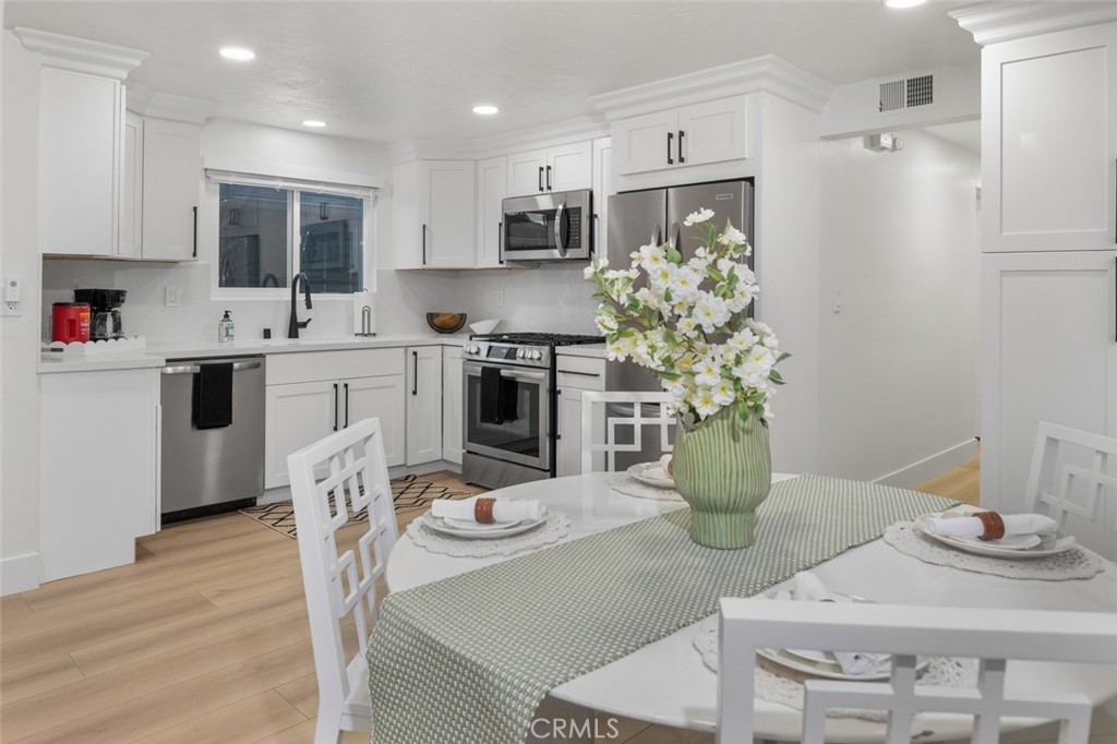 114 1/2 Onyx, Newport Beach CA 92662 - photo 9