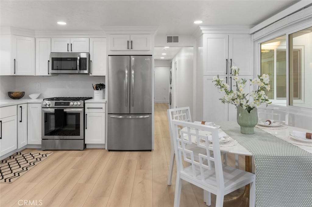 114 1/2 Onyx, Newport Beach CA 92662 - photo 11