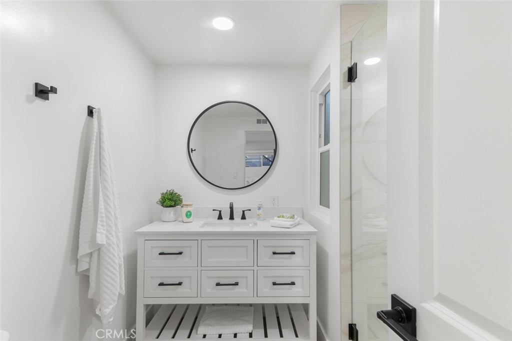 114 1/2 Onyx, Newport Beach CA 92662 - photo 14