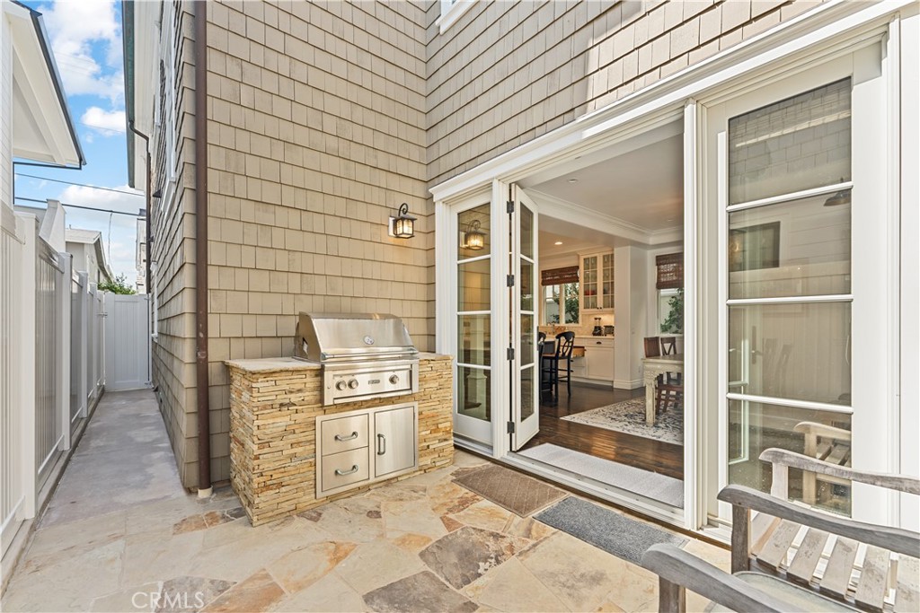 115 Topaz, Newport Beach CA 92662 - photo 5