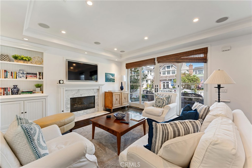 115 Topaz, Newport Beach CA 92662 - photo 8
