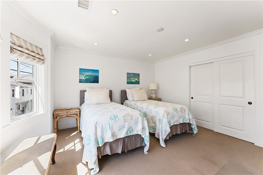 115 Topaz, Newport Beach CA 92662 - photo 32