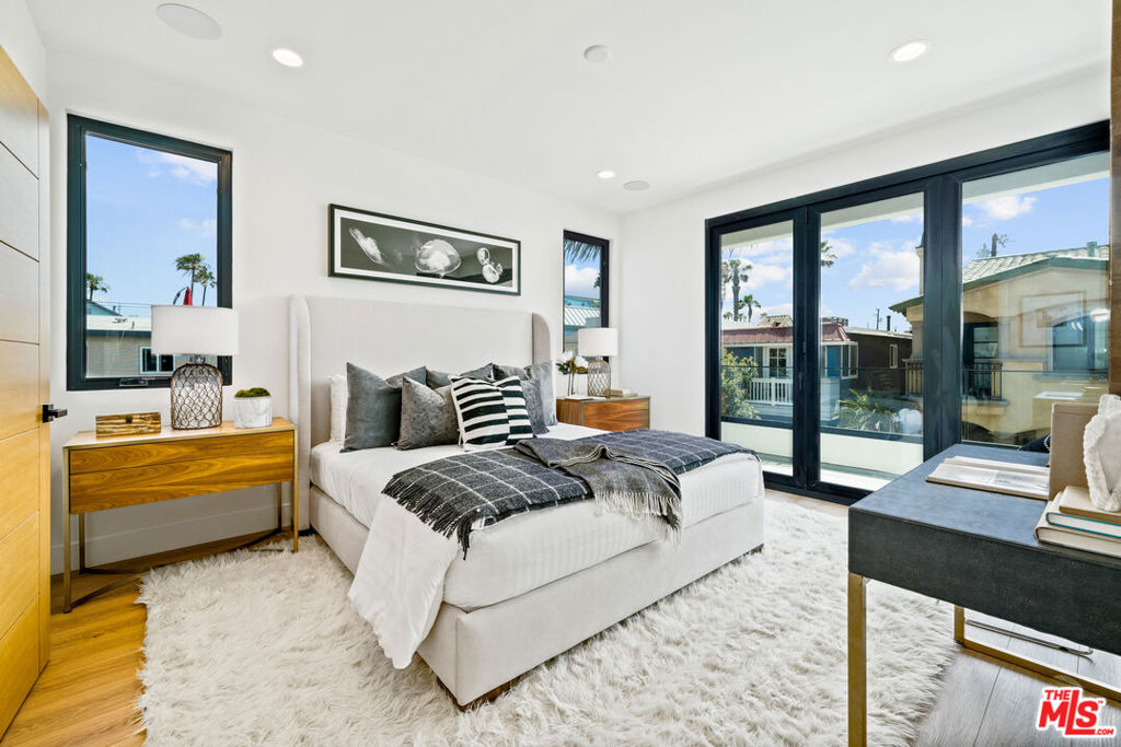 117 25th Street, Newport Beach CA 92663 - photo 14