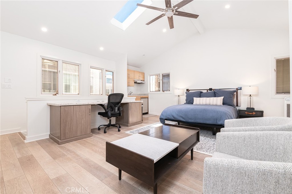 Studio second level unit - 117 35th, Newport Beach CA 92663 - photo 28