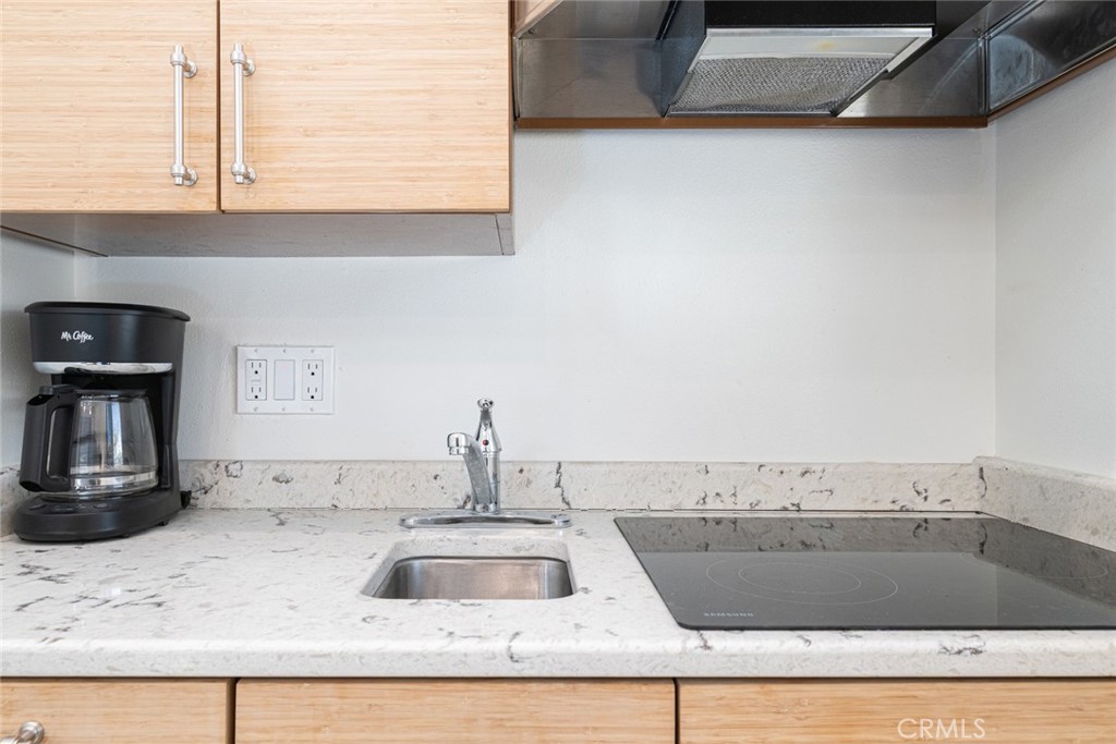 Studio second level unit - 117 35th, Newport Beach CA 92663 - photo 36