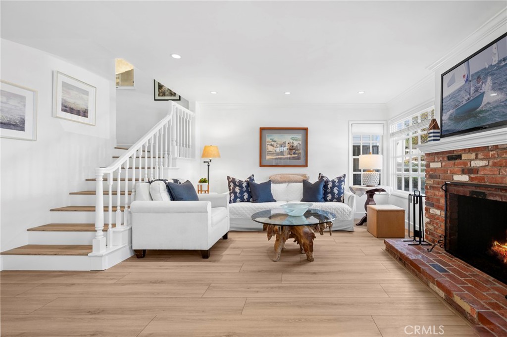 117 Amethyst Avenue, Newport Beach CA 92662 - photo 4