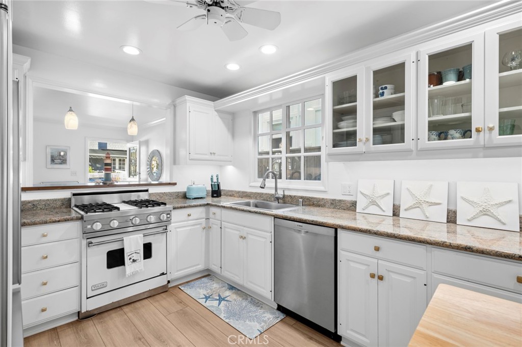 117 Amethyst Avenue, Newport Beach CA 92662 - photo 14