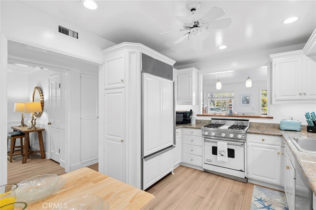 117 Amethyst Avenue, Newport Beach CA 92662 - photo 15