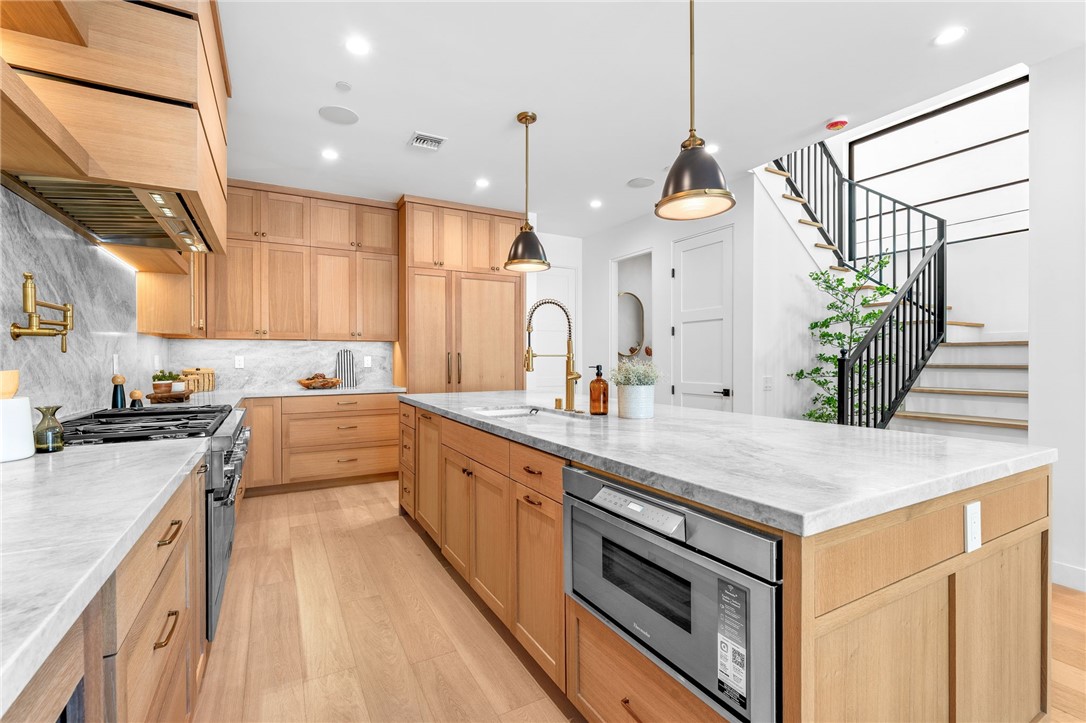 117 E Bay, Newport Beach CA 92661 - photo 5