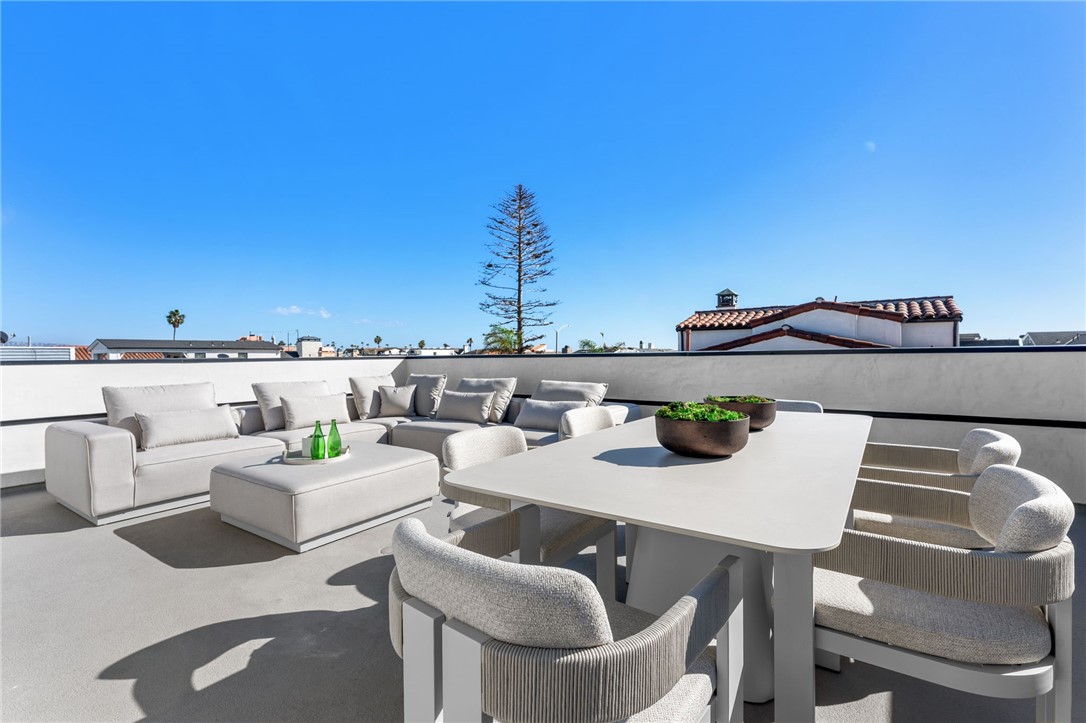 117 E Bay, Newport Beach CA 92661 - photo 33