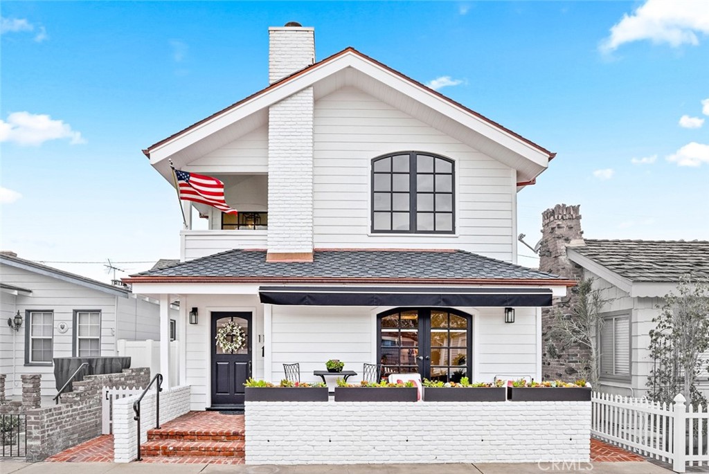 Beautiful Coastal 117 Marine Avenue - 117 Marine Avenue, Newport Beach CA 92662 - photo 1