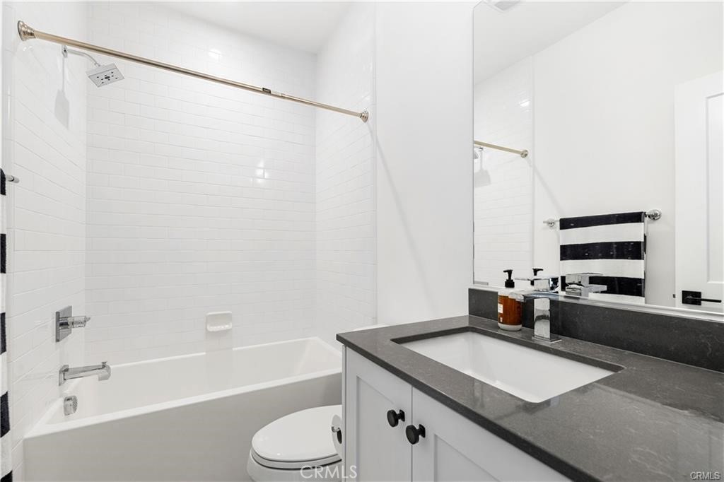 2nd bathroom located on the 3rd floor near the secondary bedrooms. - 1171 Winslow Lane, Newport Beach CA 92660 - photo 13