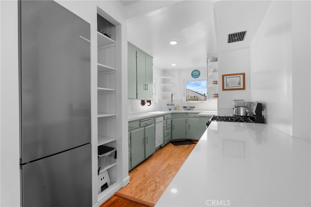 118 Marine B, Newport Beach CA 92662 - photo 6