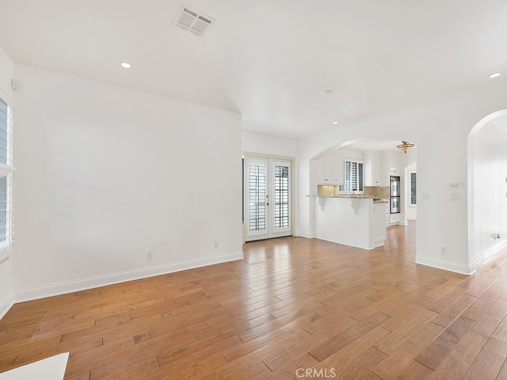118 Via Xanthe, Newport Beach CA 92663 - photo 6