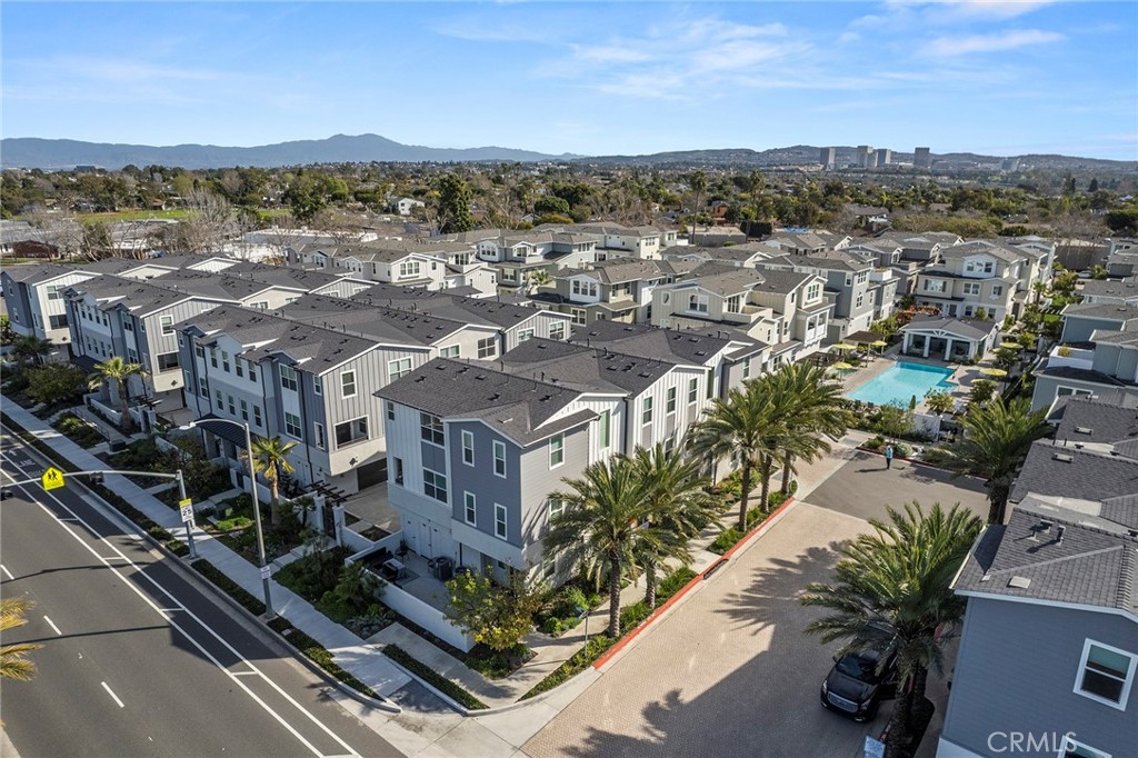 1182 Winslow Lane, Newport Beach CA 92660 - photo 3