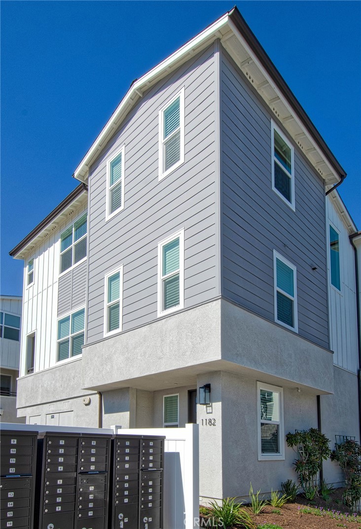 1182 Winslow Lane, Newport Beach CA 92660 - photo 17