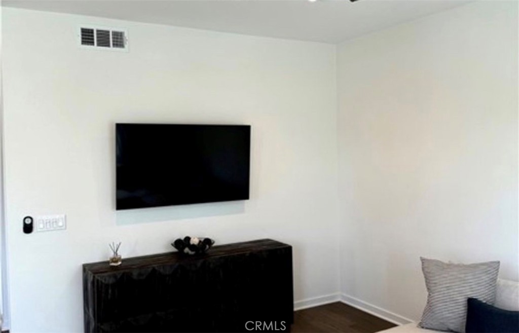 1197 Winslow Lane, Newport Beach CA 92660 - photo 8