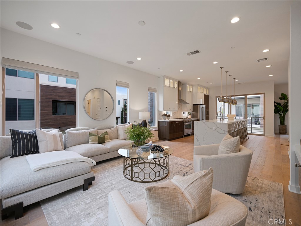 12 Ebb Tide Circle, Newport Beach CA 92663 - photo 2