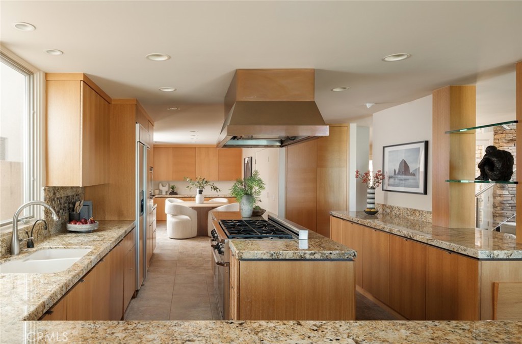 12 Harbor Island, Newport Beach CA 92660 - photo 18