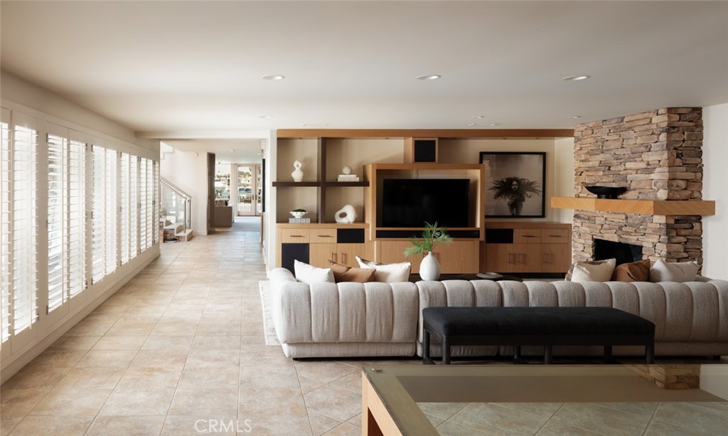12 Harbor Island, Newport Beach CA 92660 - photo 24