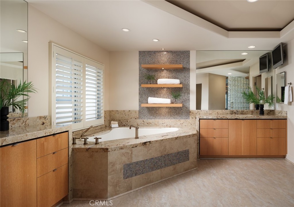 12 Harbor Island, Newport Beach CA 92660 - photo 32