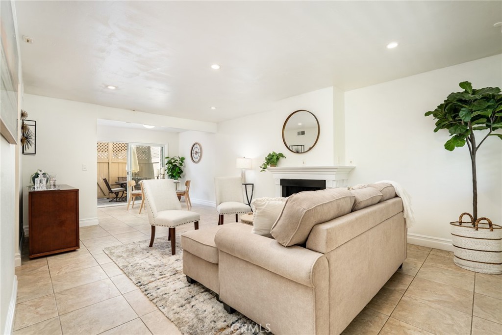 12 Latitude Court, Newport Beach CA 92663 - photo 2