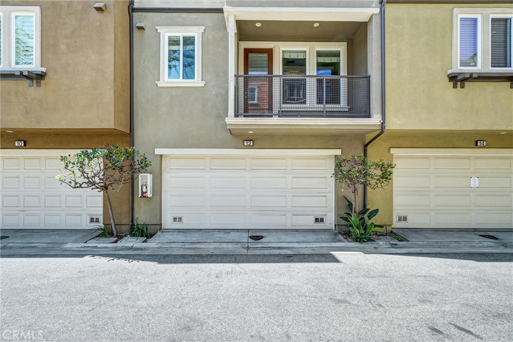 2 Car Attached Garage - 12 Shellprint Court, Newport Beach CA 92663 - photo 4