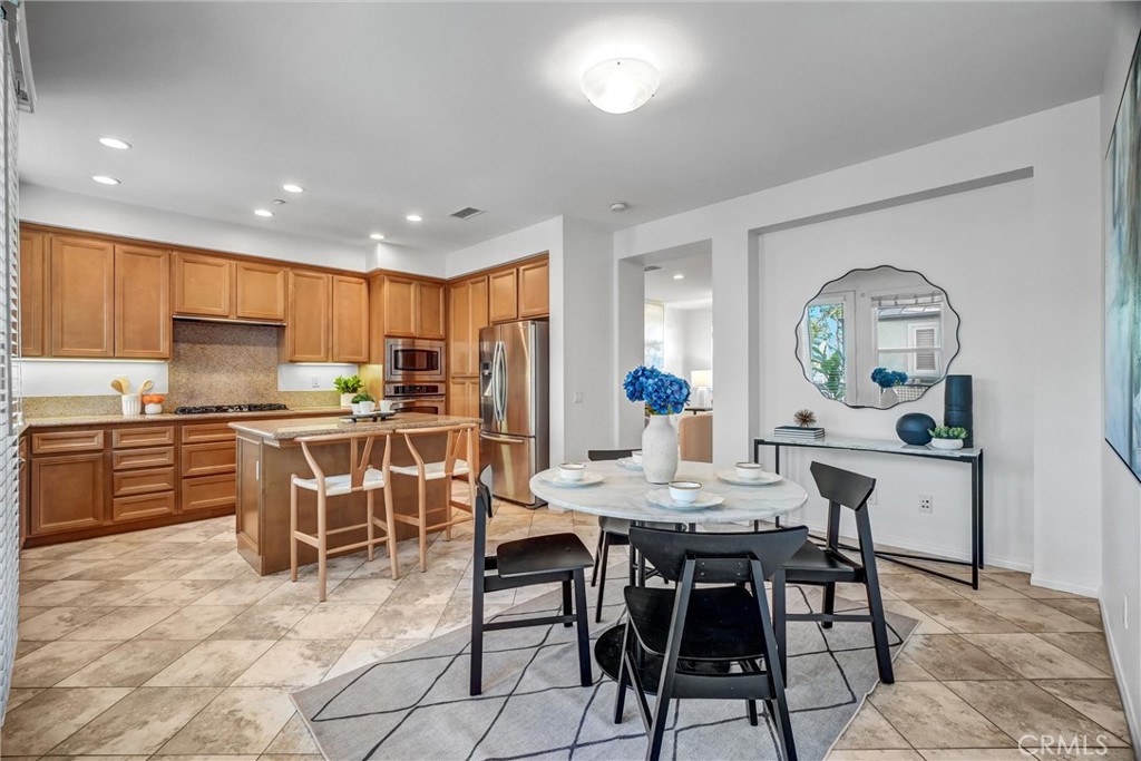 Large kitchen with Large Kitchen Nook Area - 12 Shellprint Court, Newport Beach CA 92663 - photo 11