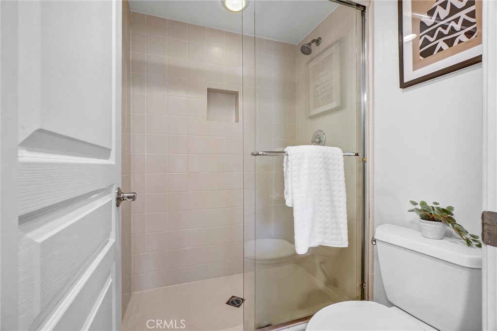 Private Water Closet - 12 Shellprint Court, Newport Beach CA 92663 - photo 24
