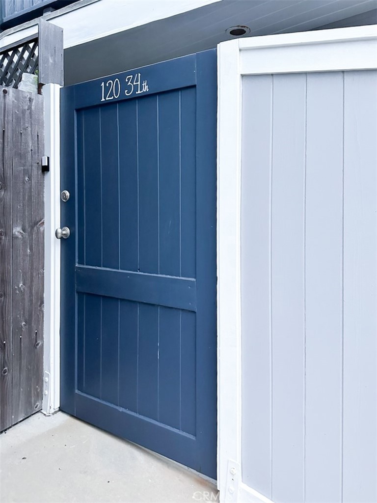 Alley way unit entrance - 120 34th Street, Newport Beach CA 92663 - photo 28