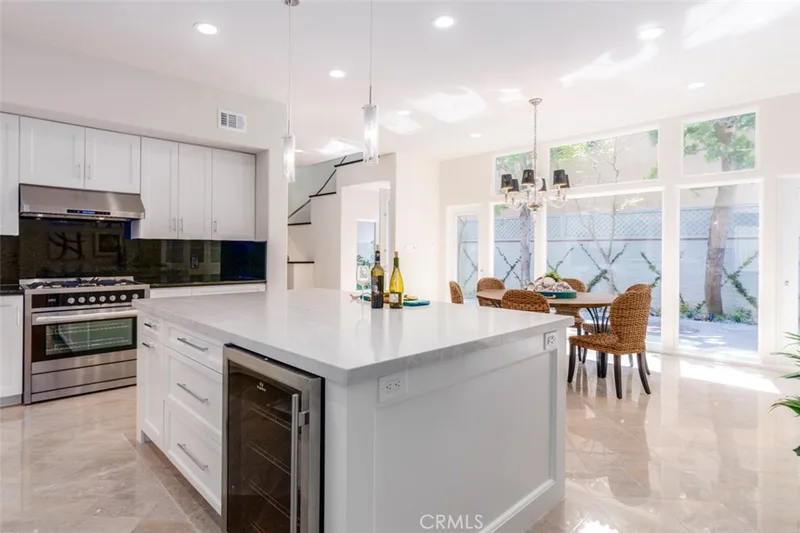 120 Via Trieste, Newport Beach, CA 92663