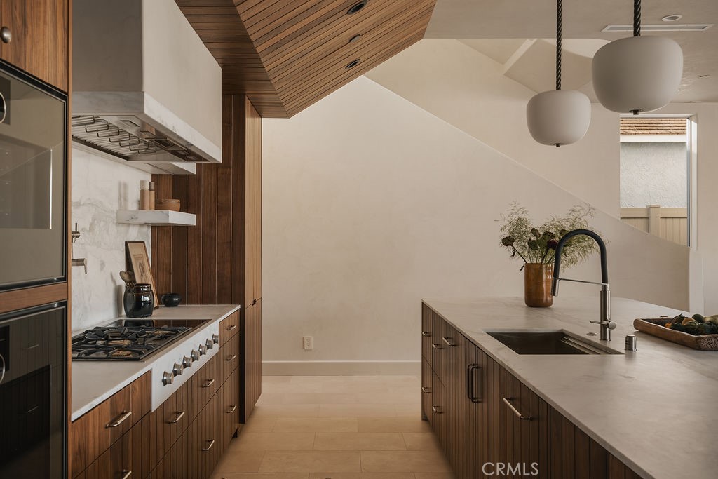 1201 W Bay Avenue, Newport Beach CA 92661 - photo 8