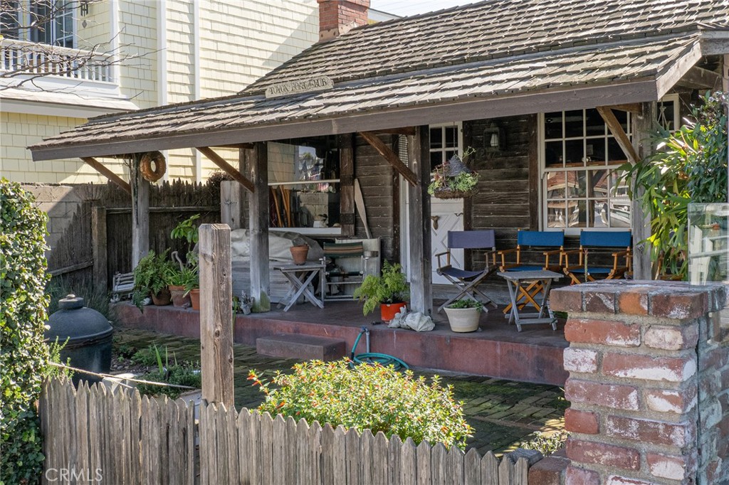 Iconic Balboa Island Legend! - 1207 N Bay Front, Newport Beach CA 92662 - photo 6