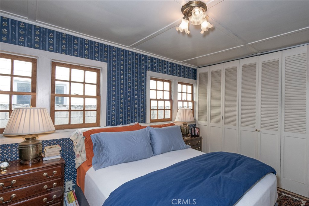 Master bedroom - 1207 N Bay Front, Newport Beach CA 92662 - photo 14