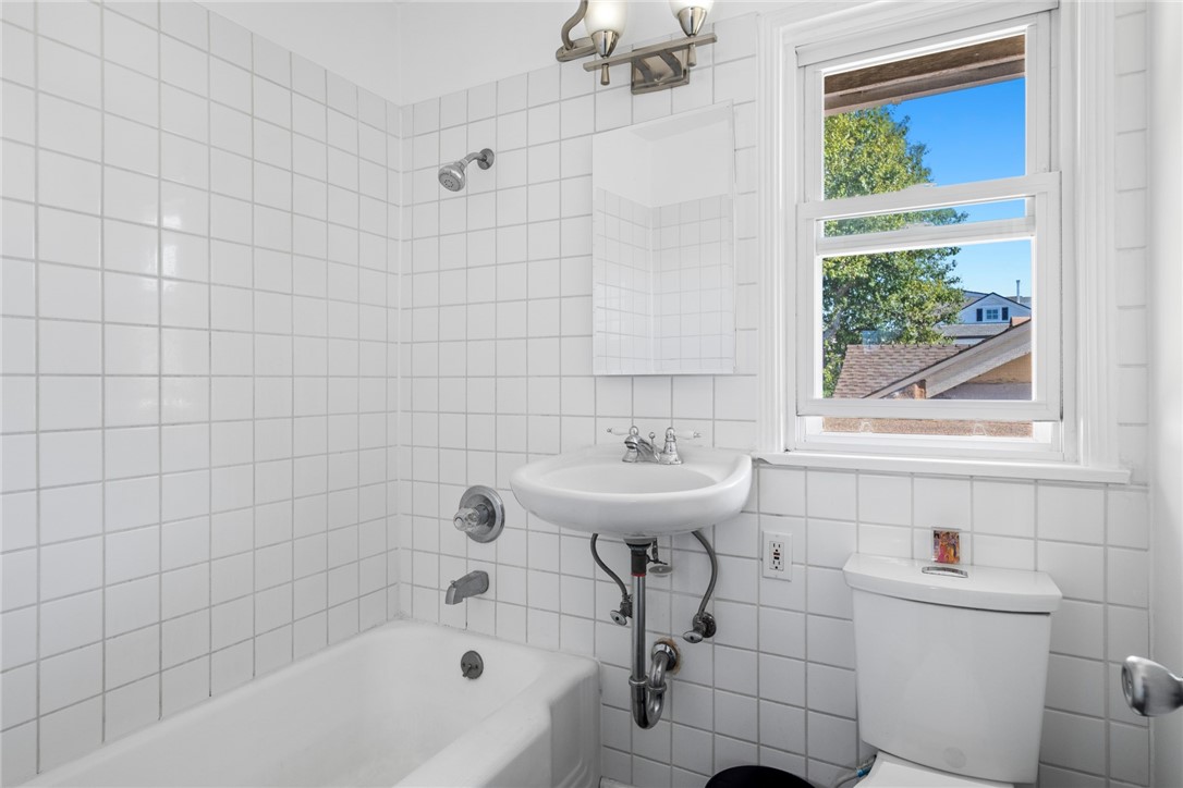 Bath in Rear Unit - 121 Marine Avenue, Newport Beach CA 92662 - photo 25