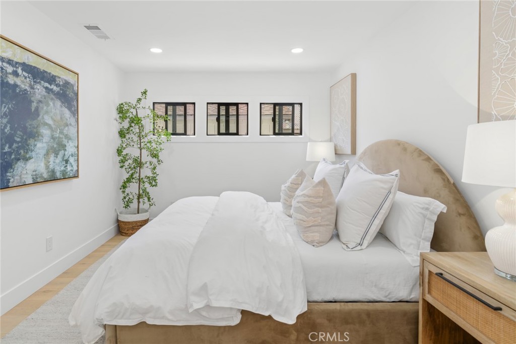 121 Marine Avenue, Newport Beach CA 92662 - photo 14