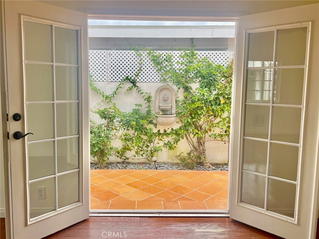 121 Yorktown, Newport Beach CA 92660 - photo 7