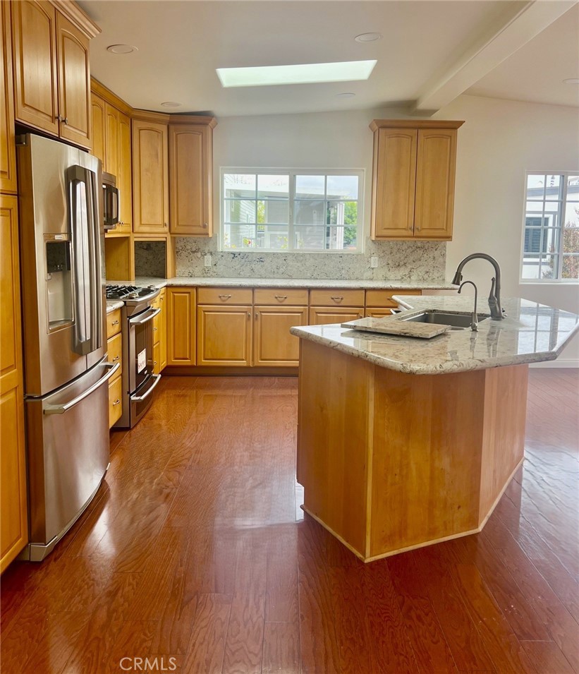 121 Yorktown, Newport Beach CA 92660 - photo 8