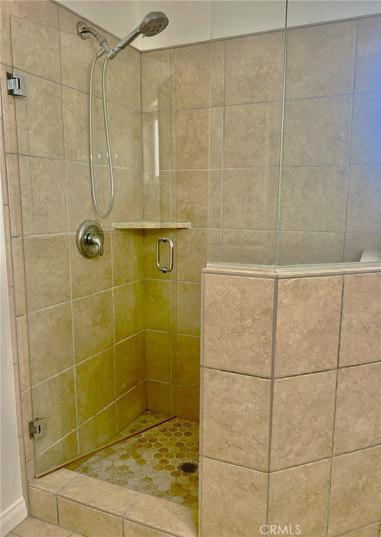121 Yorktown, Newport Beach CA 92660 - photo 14