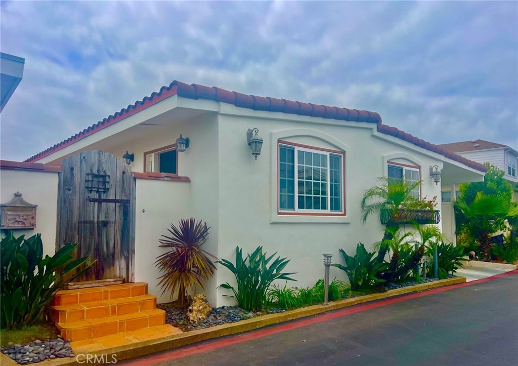 121 Yorktown, Newport Beach CA 92660 - photo 26