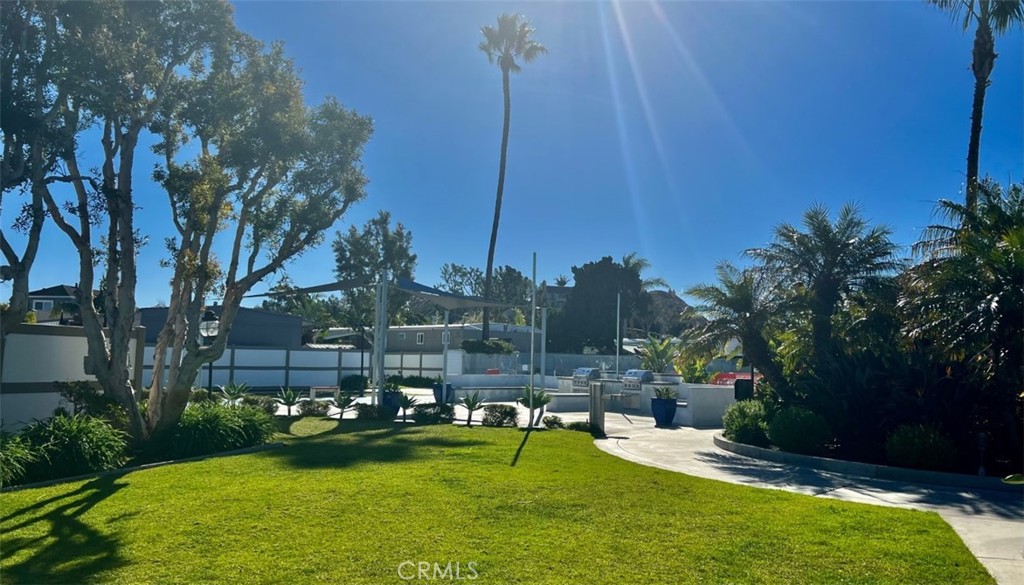 121 Yorktown, Newport Beach CA 92660 - photo 36