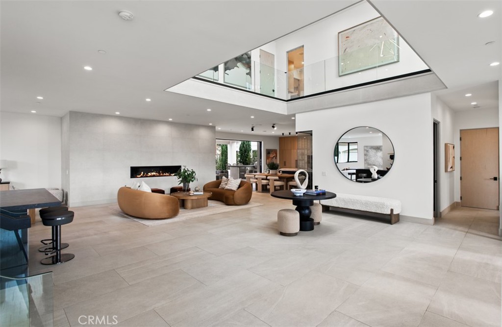 Foyer - 1210 Kings Rd, Newport Beach CA 92663 - photo 6