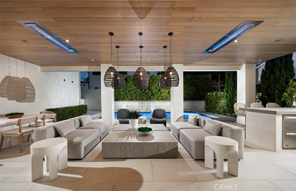 Outdoor Loggia - 1210 Kings Rd, Newport Beach CA 92663 - photo 17
